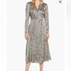 Rachel Parcell Cheetah Print Long Sleeve Satin Wrap Dress size large